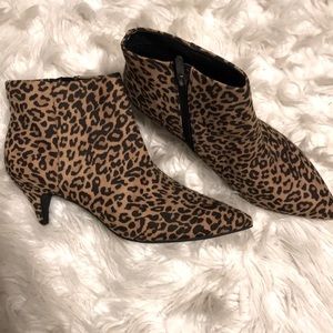 Sam elderman cheetah print kitten booties never worn